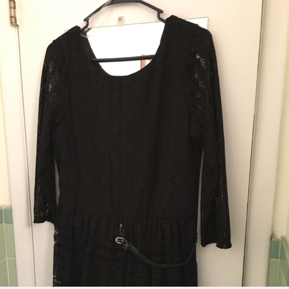 NEW black lace Lilly Star dress lined with belt
